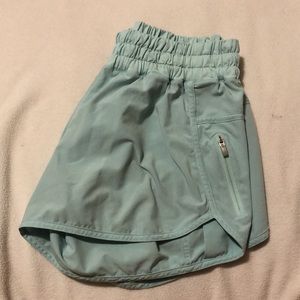 Lululemon Shorts Aqua Size 8 4inch